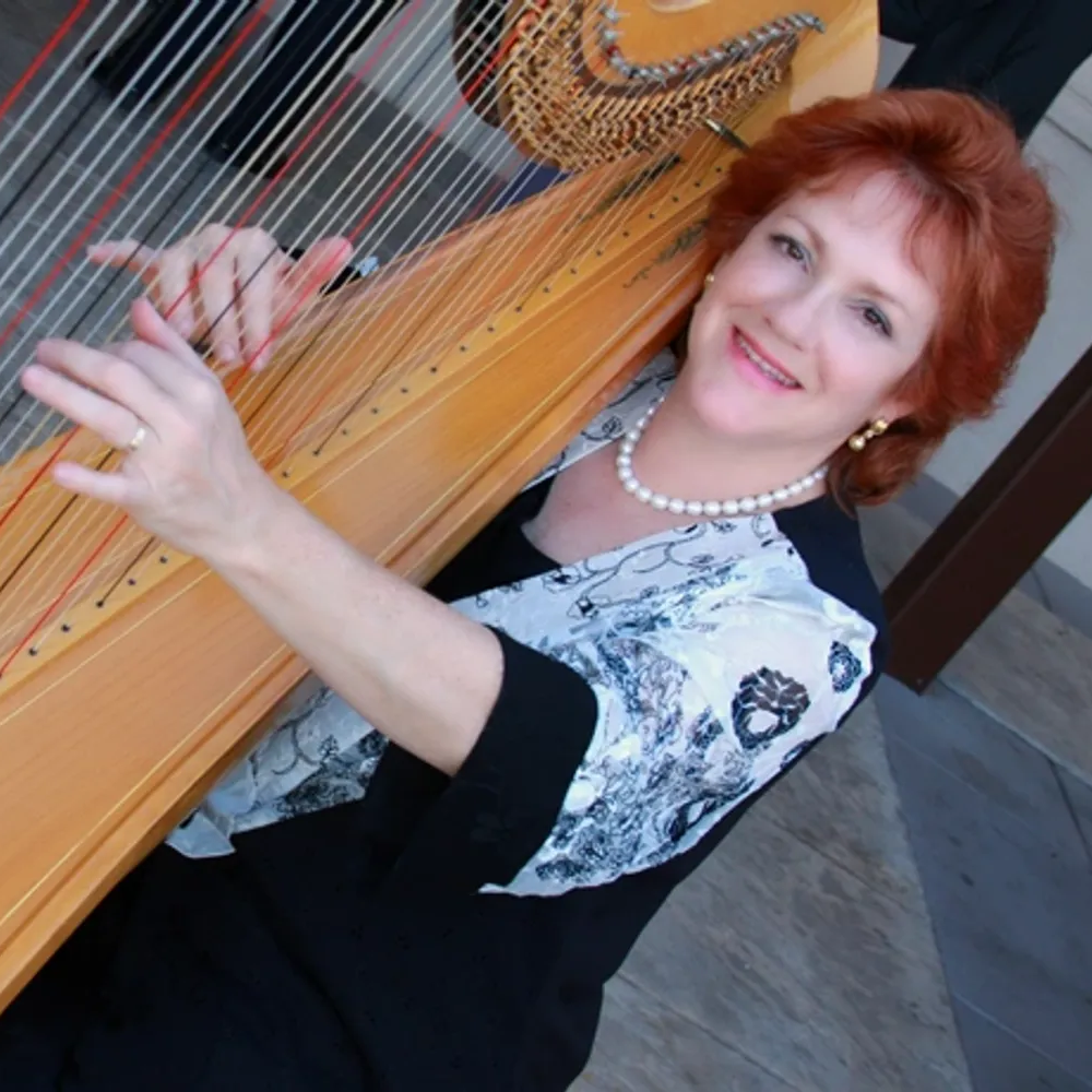 Harpist • Naomi Alter
