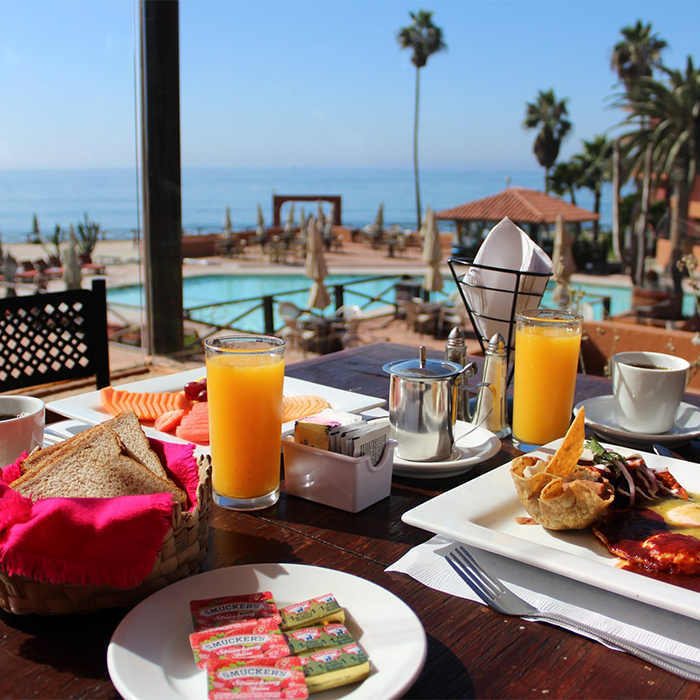 Puerto Nuevo Hotel & Villas